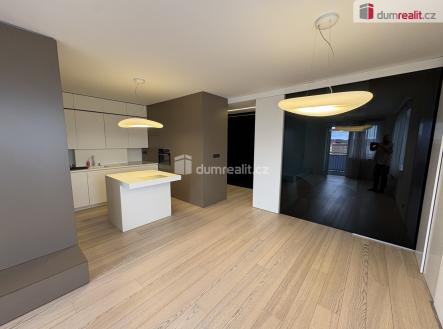 Pronájem bytu, 2+kk, 54 m²