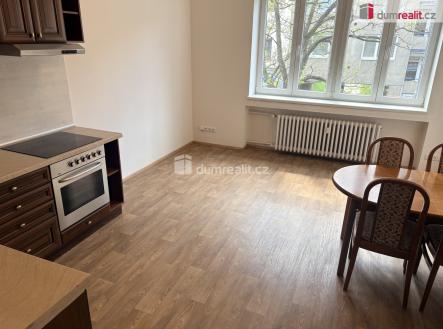 Pronájem bytu, 2+kk, 42 m²