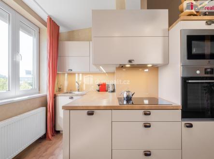 Prodej bytu, 3+1, 97 m²