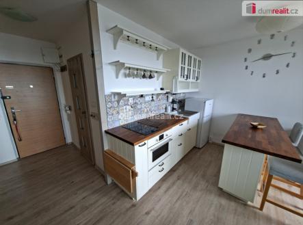 Pronájem bytu, 1+kk, 34 m²