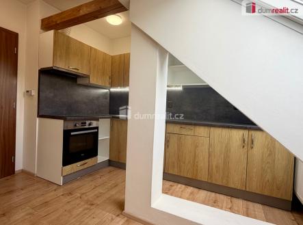 Pronájem bytu, 1+kk, 40 m²