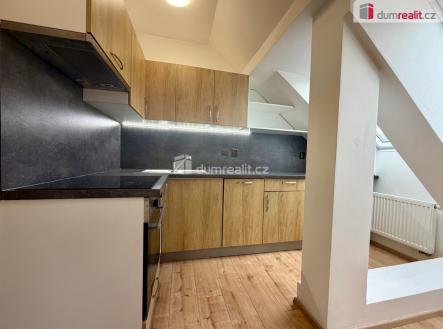 Pronájem bytu, 1+kk, 40 m²