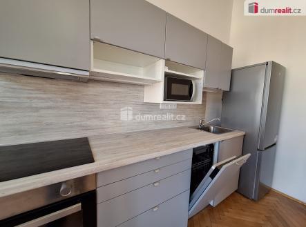 Pronájem bytu, 3+kk, 82 m²