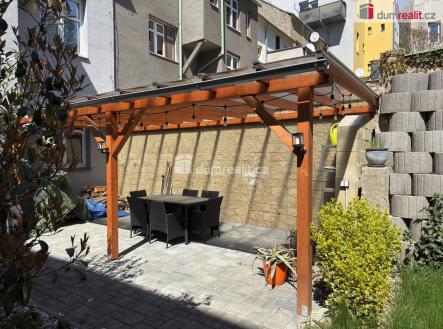 Pronájem bytu, atypický, 99 m²