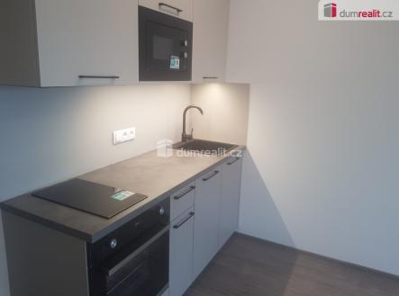 Pronájem bytu, 1+kk, 33 m²