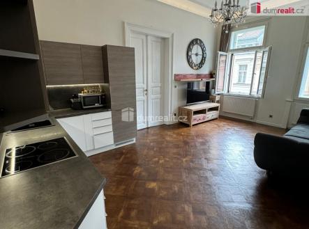 Pronájem bytu, 2+kk, 62 m²