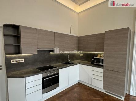 Pronájem bytu, 2+kk, 62 m²