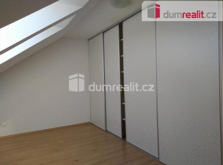 Pronájem bytu, 2+1, 60 m²
