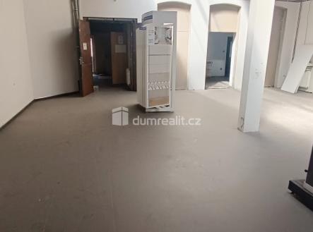 Prodej komerčního objektu, výroba, 1 300 m²
