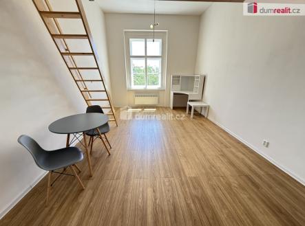 Pronájem bytu, 1+kk, 50 m²