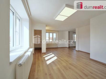 Pronájem bytu, 4+1, 96 m²