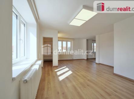 Pronájem bytu, 4+1, 96 m²