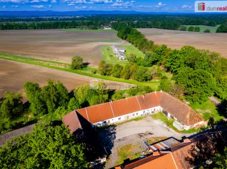 Prodej domu/vily, 1 111 m²