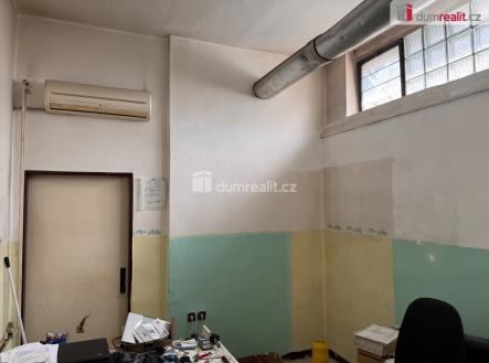 Pronájem výrobní prostory, 90 m²