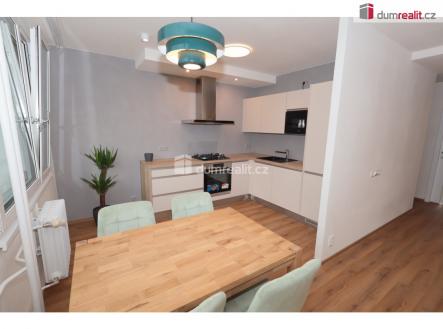 Pronájem bytu, 2+kk, 60 m²