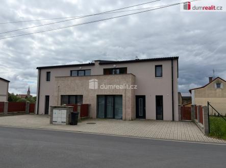 Pronájem domu/vily, 160 m²