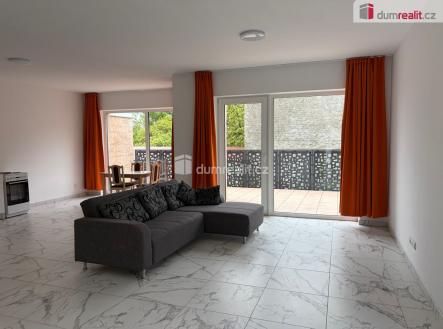 Pronájem domu/vily, 160 m²