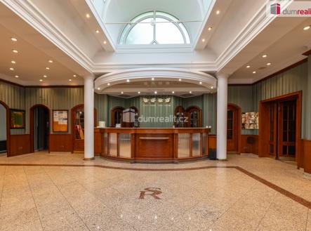 Prodej hotel, 4 200 m²