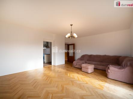 Pronájem domu/vily, 241 m²