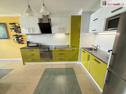 Pronájem bytu, 4+kk, 91 m²