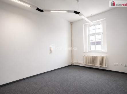 Pronájem kanceláře, 28 m²