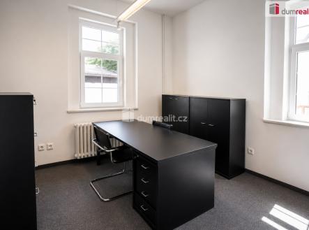 Pronájem kanceláře, 28 m²