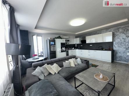 Pronájem bytu, 3+kk, 82 m²