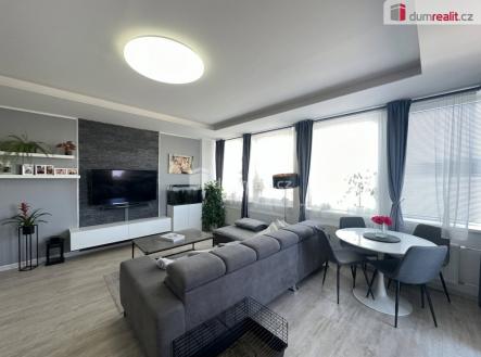 Pronájem bytu, 3+kk, 82 m²