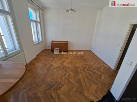 Pronájem bytu, 2+kk, 68 m²