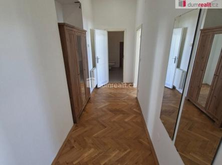 Pronájem bytu, 2+kk, 68 m²