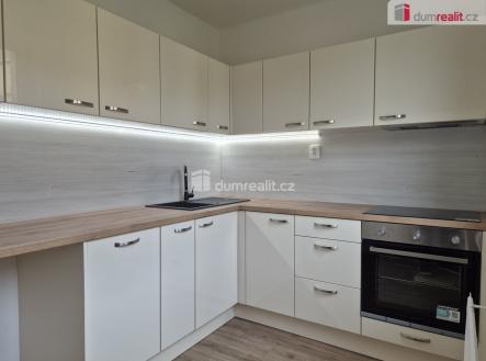 Pronájem bytu, 2+1, 55 m²