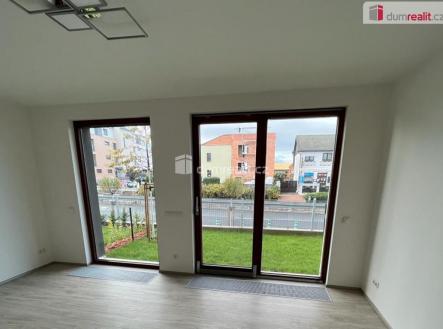 Pronájem bytu, 1+kk, 37 m²