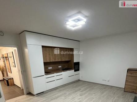 Pronájem bytu, 1+kk, 37 m²