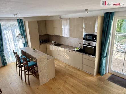 Pronájem bytu, 4+kk, 240 m²