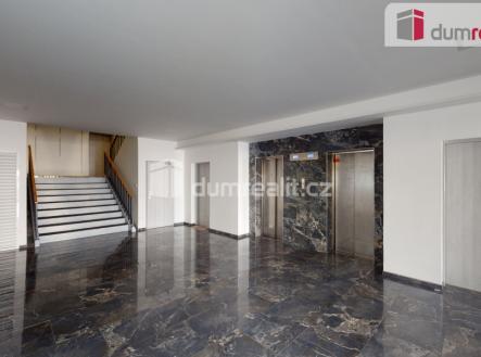Pronájem bytu, 1+kk, 30 m²