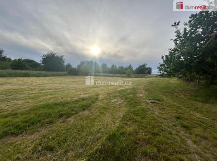 Prodej pozemku pro bydlení, 4 930 m²
