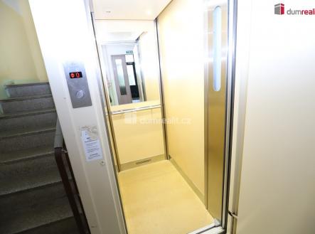 Pronájem bytu, 1+1, 38 m²