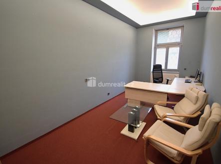 Pronájem kanceláře, 60 m²