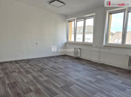 Pronájem kanceláře, 30 m²