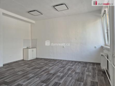 Pronájem kanceláře, 30 m²