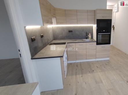 Pronájem bytu, 1+1, 36 m²