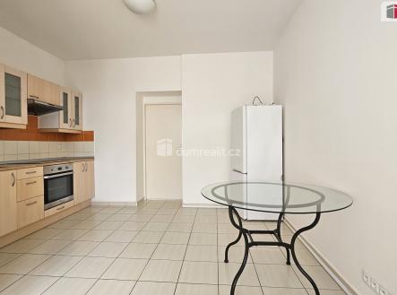 Pronájem bytu, 1+1, 65 m²