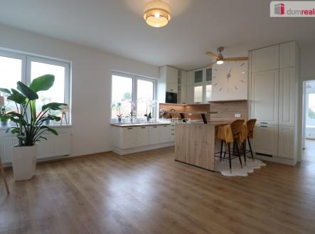 Pronájem bytu, 3+kk, 86 m²