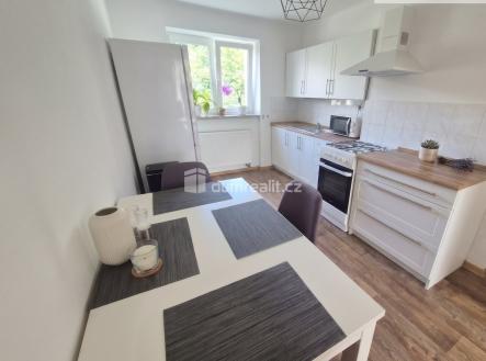 Pronájem bytu, 2+1, 51 m²