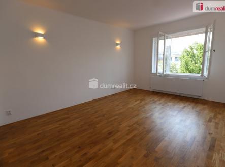 Pronájem bytu, 2+kk, 57 m²