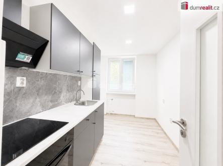 Pronájem bytu, 2+1, 75 m²