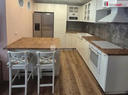 Pronájem bytu, 4+kk, 78 m²