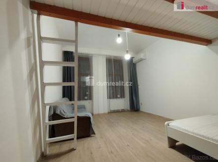 Pronájem bytu, 2+kk, 34 m²