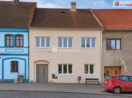 Prodej domu, 200 m2, náměstí, Kravaře