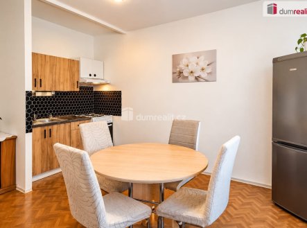 Pronájem bytu, 2+kk, 42 m²